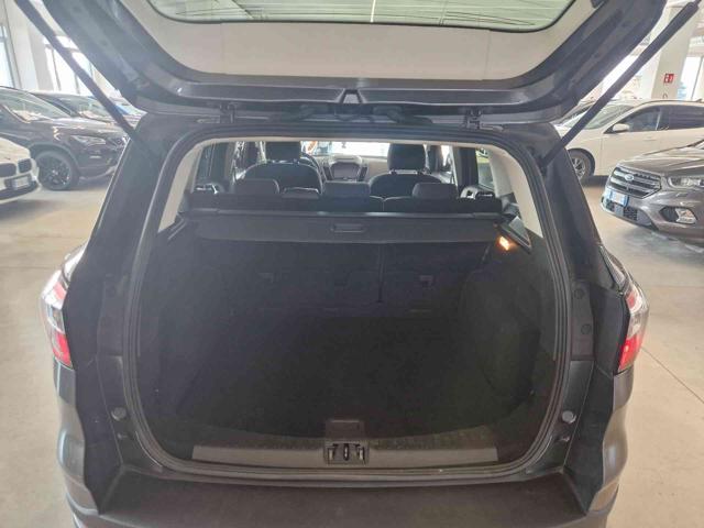 FORD Kuga usata, con Fendinebbia