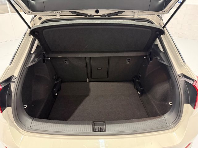 VOLKSWAGEN T-Roc usata 28