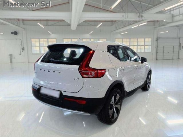 VOLVO XC40 usata, con Airbag laterali