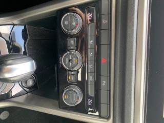 VOLKSWAGEN T-Roc usata, con Volante in pelle