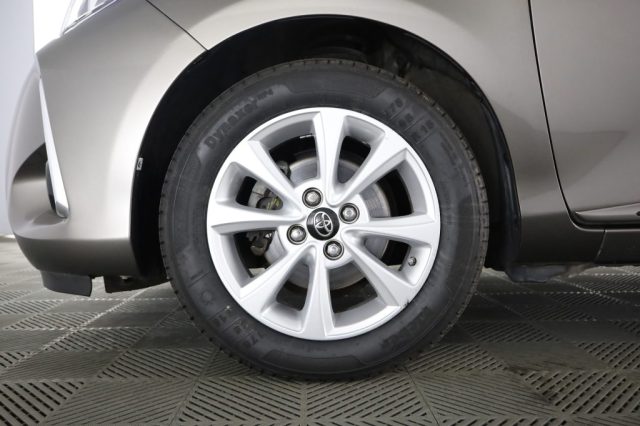 TOYOTA Yaris usata 7