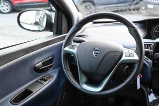 LANCIA Ypsilon usata, con Sedile posteriore sdoppiato