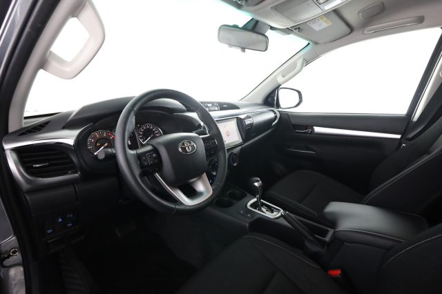TOYOTA Hilux usata 1