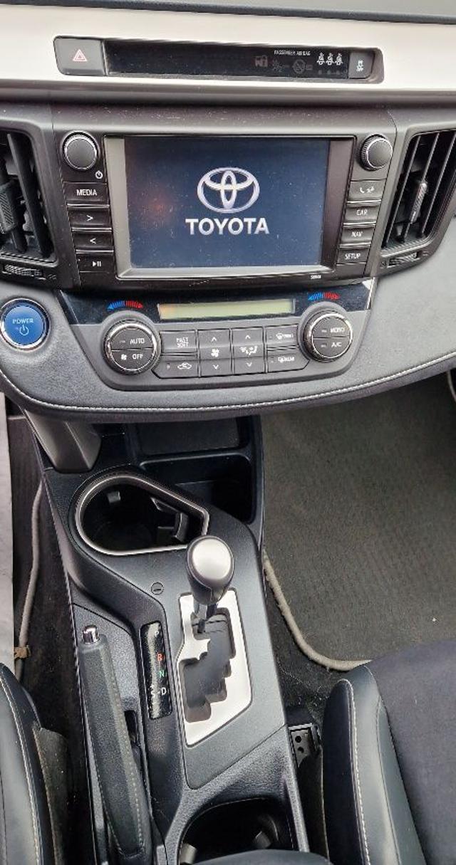 TOYOTA RAV 4 MY23 usata, con Cronologia tagliandi