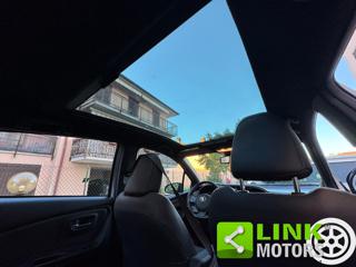 TOYOTA Yaris usata, con Specchietti laterali elettrici