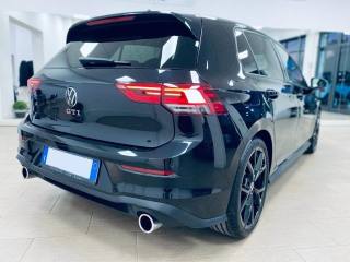 VOLKSWAGEN Golf usata, con Autoradio