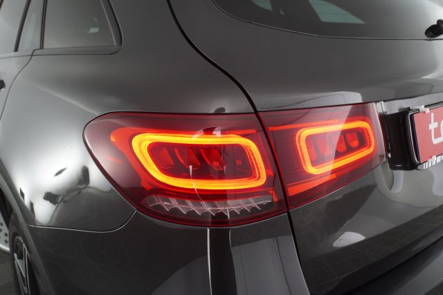 MERCEDES-BENZ GLC 300 usata 12