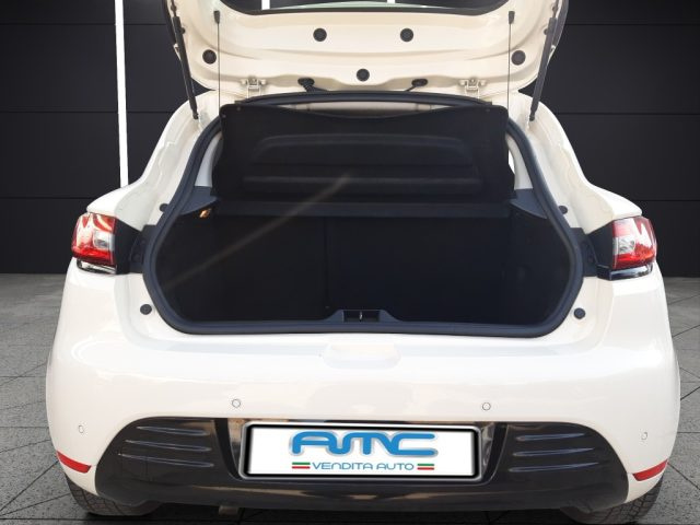 RENAULT Clio usata, con Luci diurne LED