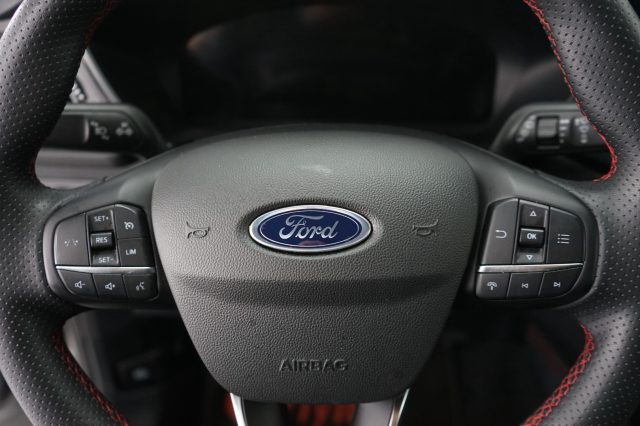 FORD Kuga usata, con Monitoraggio pressione pneumatici