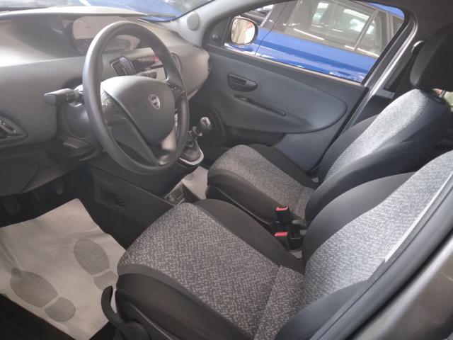 LANCIA Ypsilon usata, con ESP