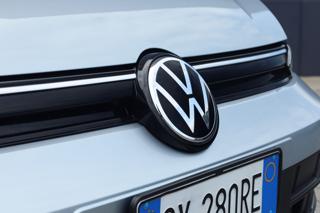 VOLKSWAGEN Golf usata, con Riscaldamento ausiliario