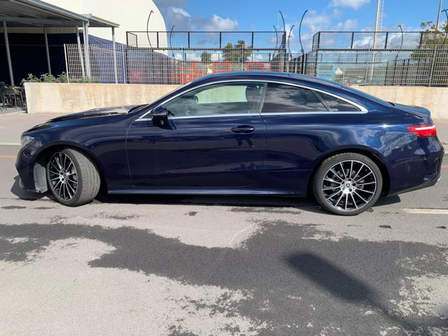 MERCEDES-BENZ E 220 usata, con Chiusura centralizzata