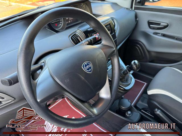 LANCIA Ypsilon usata, con Lettore CD