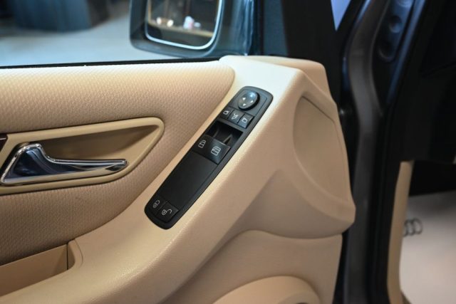 MERCEDES-BENZ A 180 usata 35