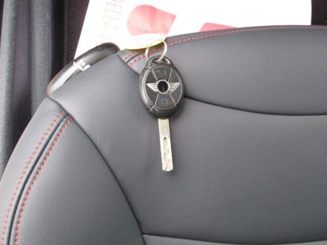MINI Cabrio usata 33