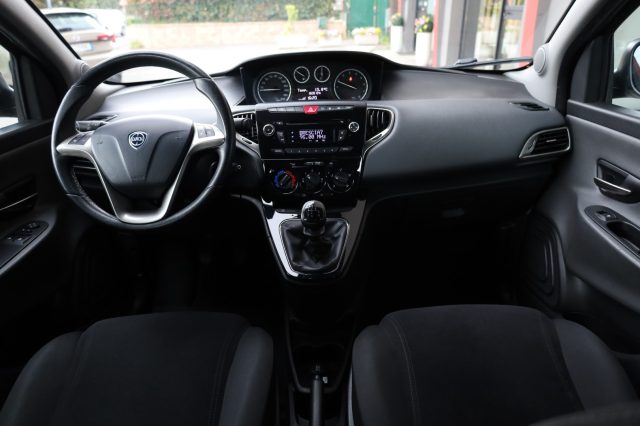 LANCIA Ypsilon usata, con Touch screen