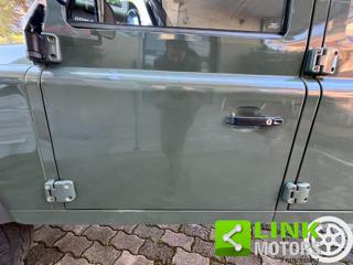 LAND ROVER Defender usata 28