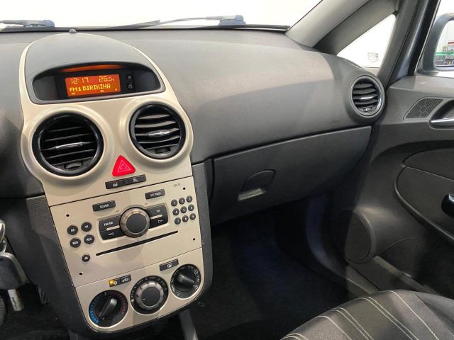 OPEL Corsa usata, con Controllo trazione