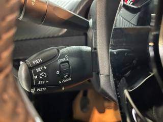 PEUGEOT 208 usata, con Sistema di navigazione