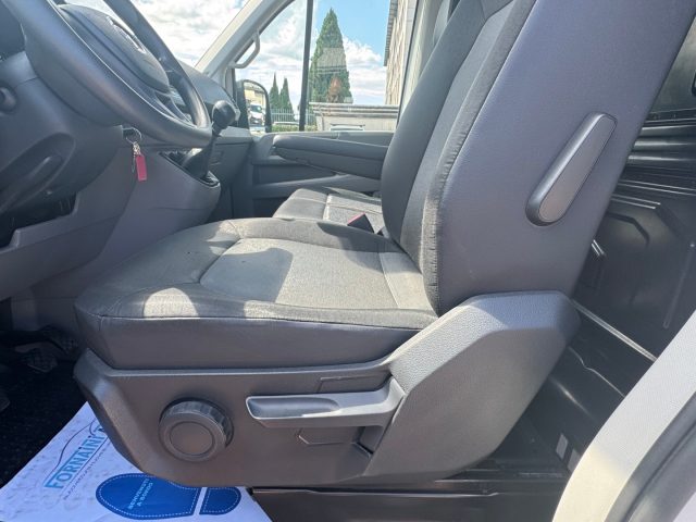 VOLKSWAGEN Crafter usata, con Servosterzo