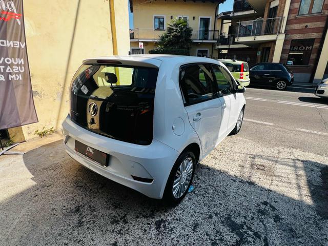 VOLKSWAGEN up! usata, con Autoradio