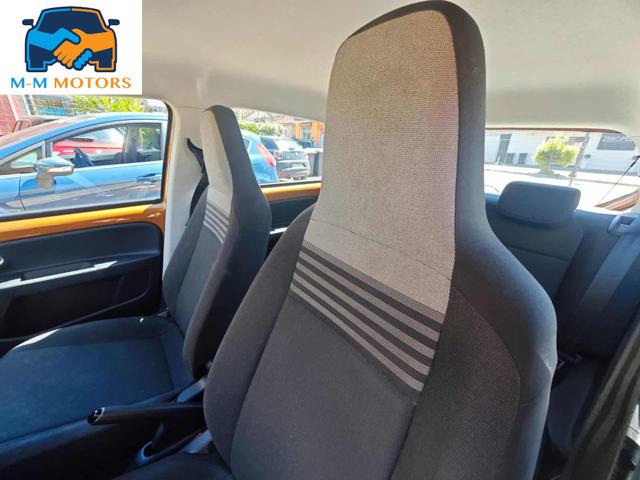 VOLKSWAGEN up! usata 15