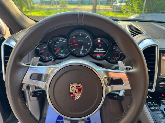 PORSCHE Cayenne usata, con Cerchi in lega