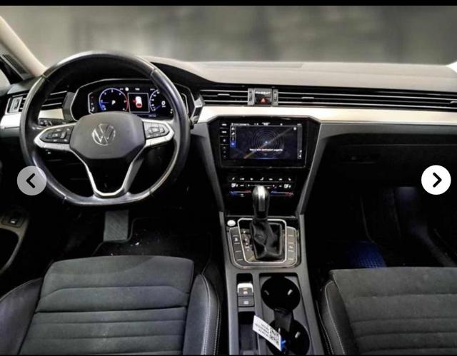 VOLKSWAGEN Passat Variant usata, con Airbag laterali