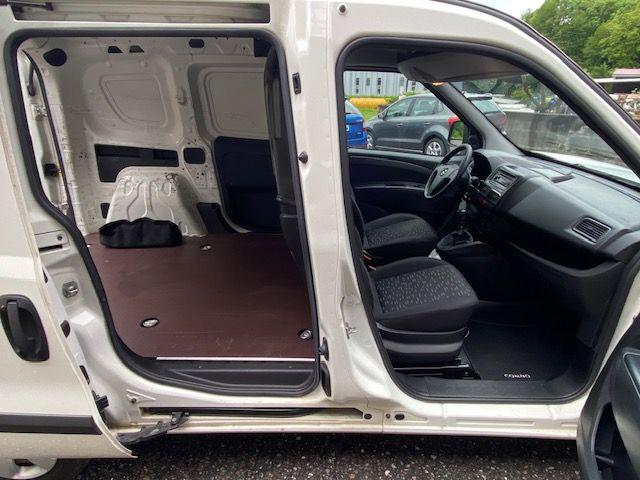 OPEL Combo usata, con Servosterzo