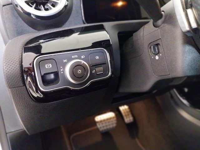 MERCEDES-BENZ A 200 usata, con Sistema di navigazione