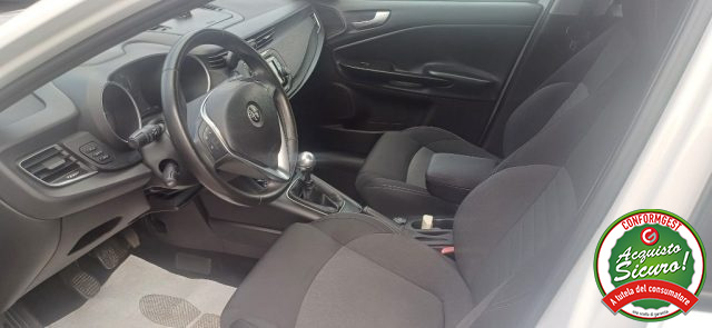 ALFA ROMEO Giulietta usata, con Autoradio