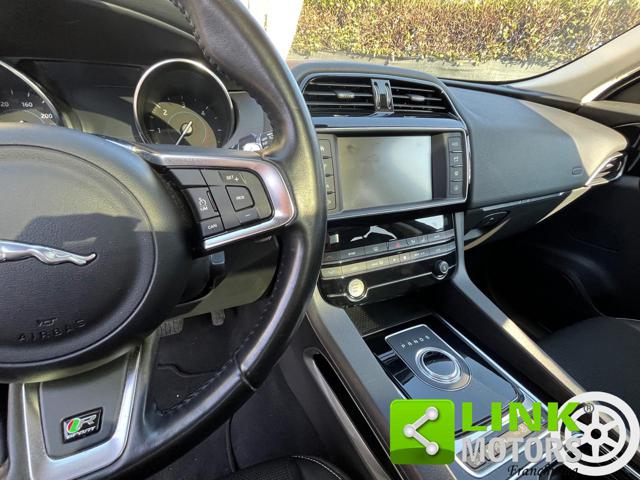JAGUAR F-Pace usata, con Fari direzionali