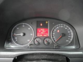 VOLKSWAGEN Touran usata, con Autoradio