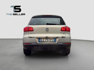VOLKSWAGEN Tiguan usata, con Autoradio