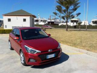 HYUNDAI i20 usata, con Sedile posteriore sdoppiato