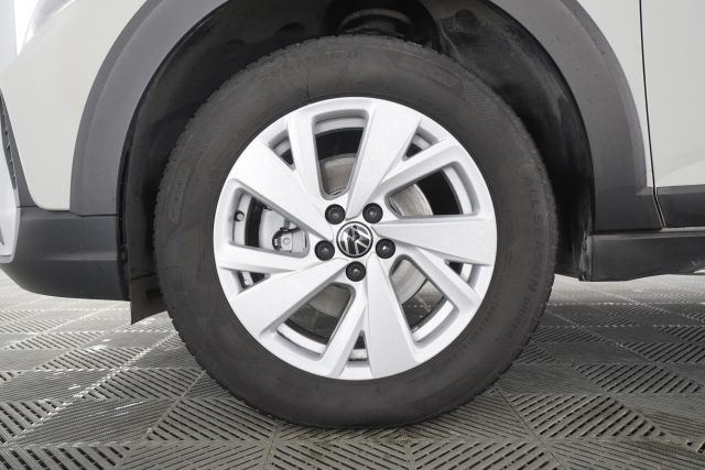 VOLKSWAGEN Taigo usata 8