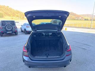 BMW 320 usata, con USB