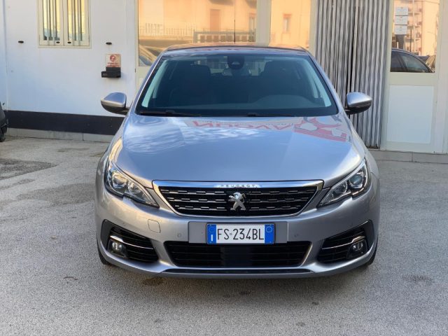 PEUGEOT 308 usata, con Airbag