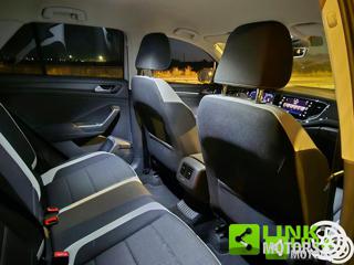 VOLKSWAGEN T-Roc usata 32