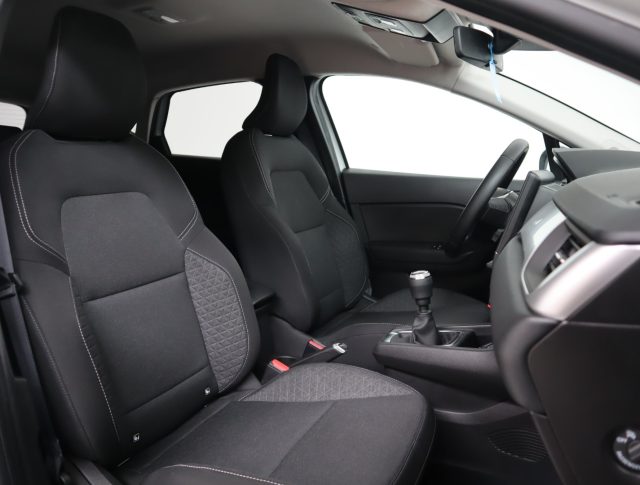 RENAULT Captur usata, con Volante in pelle