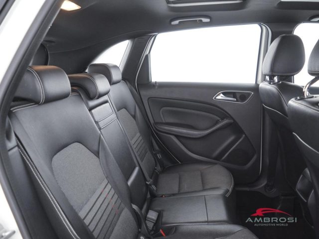 MERCEDES-BENZ CLA usata 10