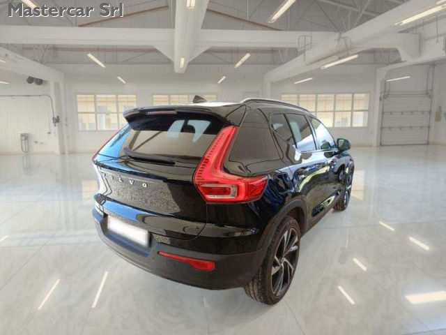 VOLVO XC40 usata, con Airbag laterali