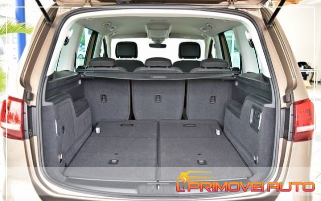 VOLKSWAGEN Sharan usata, con Cruise Control