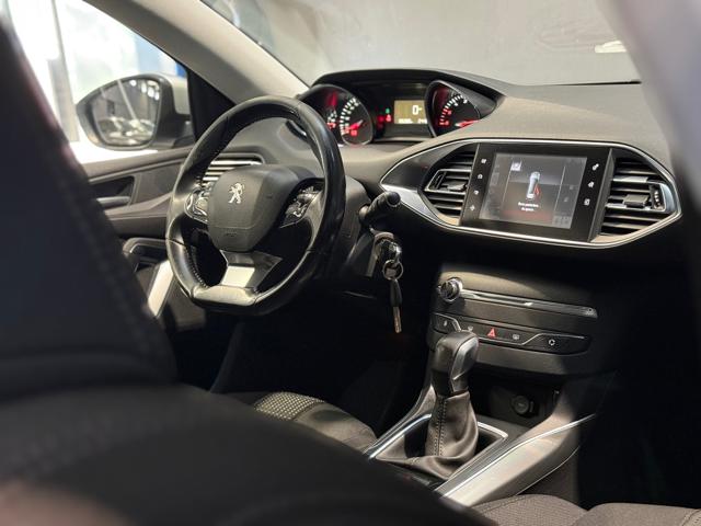 PEUGEOT 308 usata, con Fendinebbia