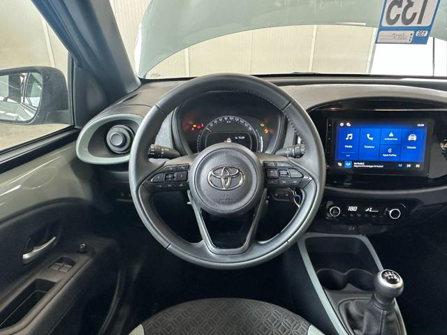 TOYOTA Aygo X usata, con USB