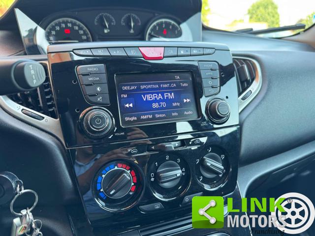 LANCIA Ypsilon usata, con USB