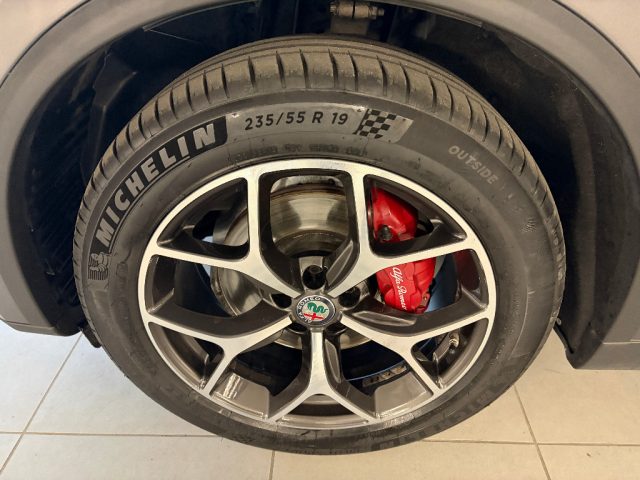 ALFA ROMEO Stelvio usata, con Sensore di luce