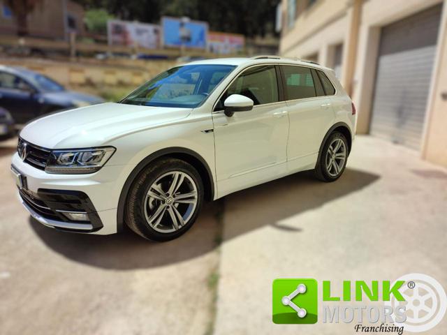 VOLKSWAGEN Tiguan usata, con Autoradio