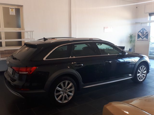 AUDI A4 allroad usata, con Airbag