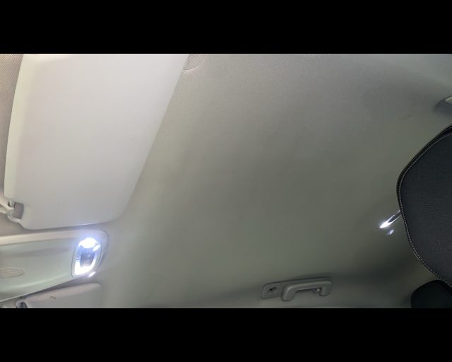 VOLVO V40 Cross Country usata, con Sedile posteriore sdoppiato
